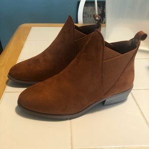 Rue 21 suede ankle boots
